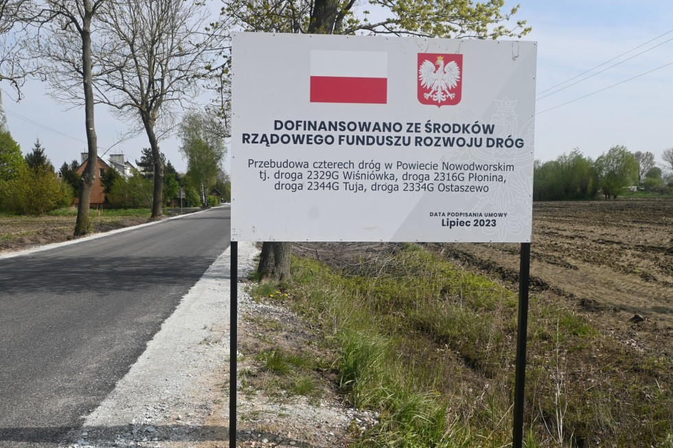 Powiat nowodworski. Końcowy odbiór przebudowanej drogi powiatowej w Wiśniówce.