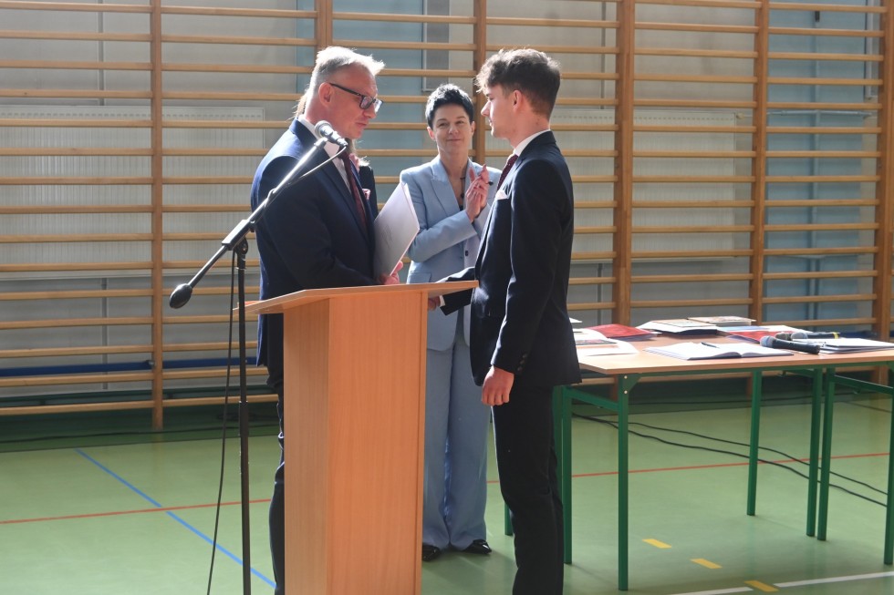 Nowy Dwór Gdański. Zakończenie roku szkolnego klas maturalnych.