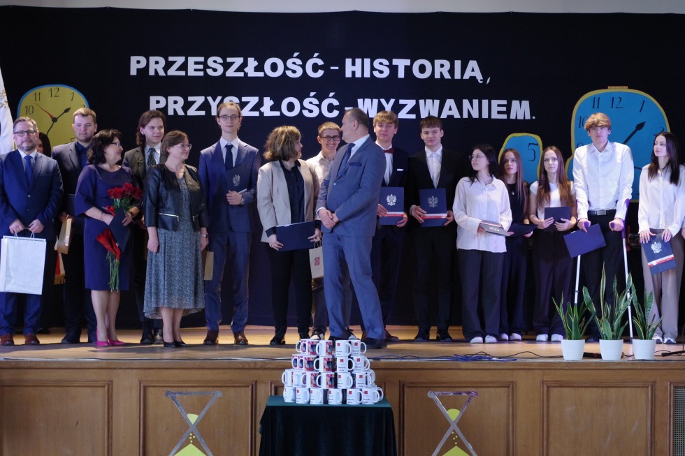 Malbork. Zakończenie roku szkolnego klas maturalnych I LO.