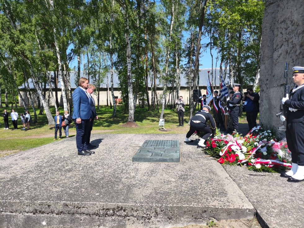 Sztutowo. Uroczystości rocznicowe oswobodzenia niemieckiego obozu KL Stutthof.