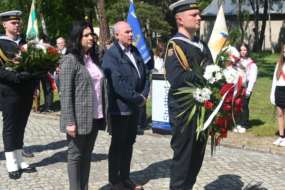 Sztutowo. Uroczystości rocznicowe oswobodzenia niemieckiego obozu KL Stutthof.