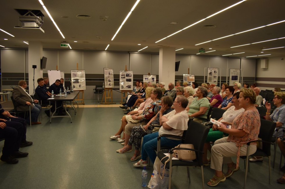 Malbork. Debata społeczna o bezpieczeństwie seniorów.