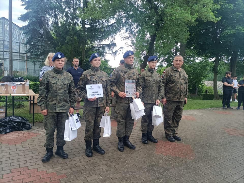 Uczniowie Zespołu Szkół w Dzierzgoniu Mistrzami Kociewskich Zawodów Sportowo – Obronnych w Skórczu.
