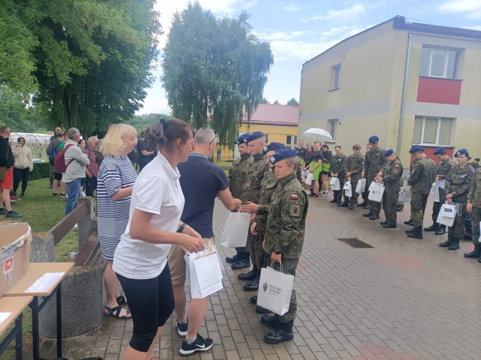 Uczniowie Zespołu Szkół w Dzierzgoniu Mistrzami Kociewskich Zawodów Sportowo – Obronnych w Skórczu.