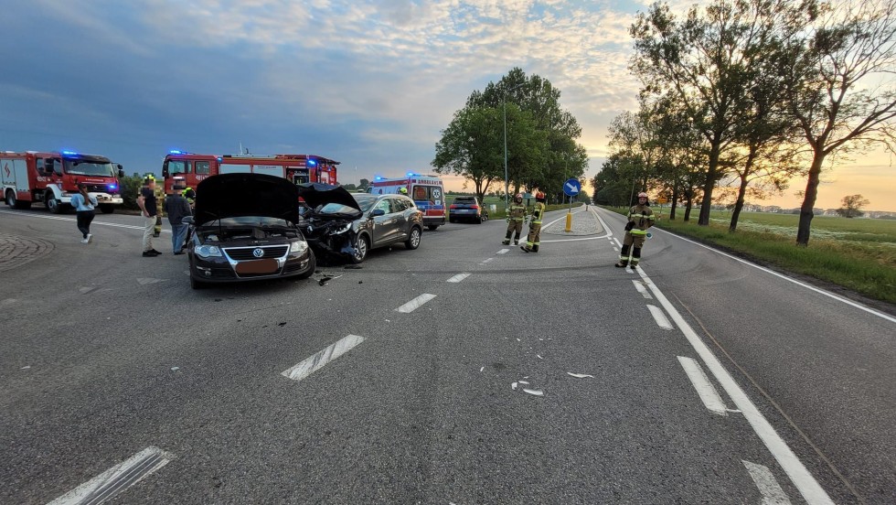Pożar samochodu i wypadek drogowy – tygodniowy raport malborskich służb mundurowych.