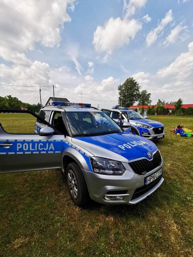 Powiat sztumski. Policjanci na festynie rodzinnym promowali swój zawód.