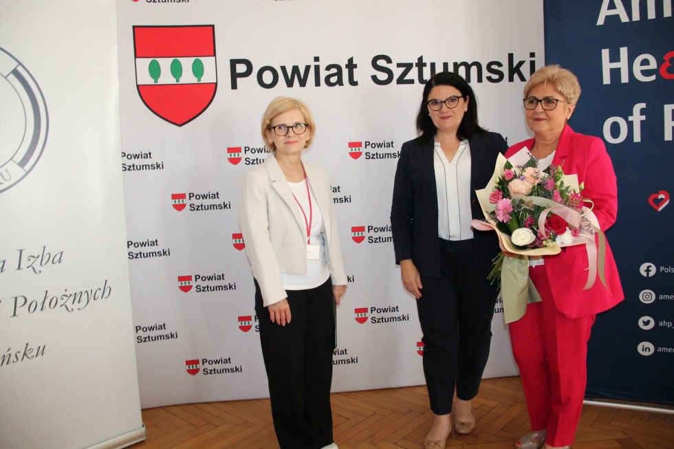 Sztum. Złote czepki dla najbardziej zasłużonych pielęgniarek.