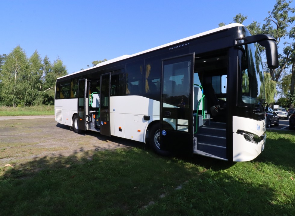 Nowy Staw. Do Zespołu Szkolno-Przedszkolnego trafił nowy autobus.