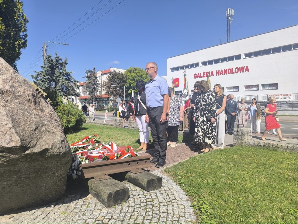 Sztum. Uroczystość z okazji 85. rocznicy wybuchu II wojny światowej.