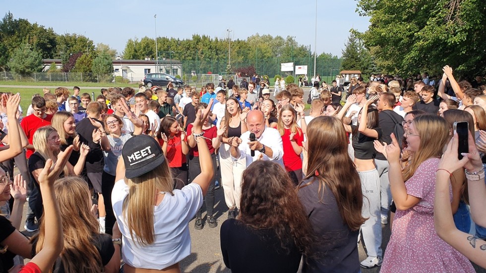 Malbork. Chodź, pomaluj mój świat – otrzęsiny w Technikum nr 3.