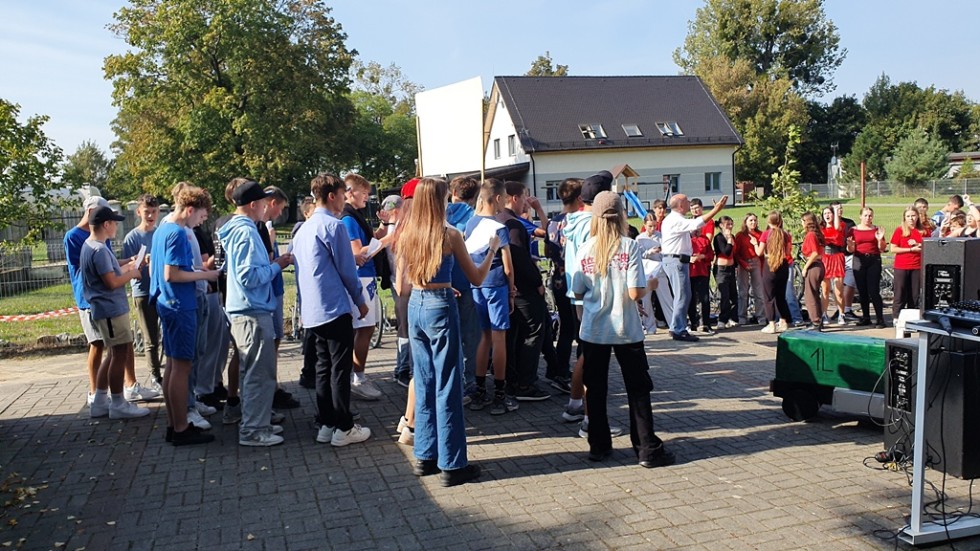 Malbork. Chodź, pomaluj mój świat – otrzęsiny w Technikum nr 3.