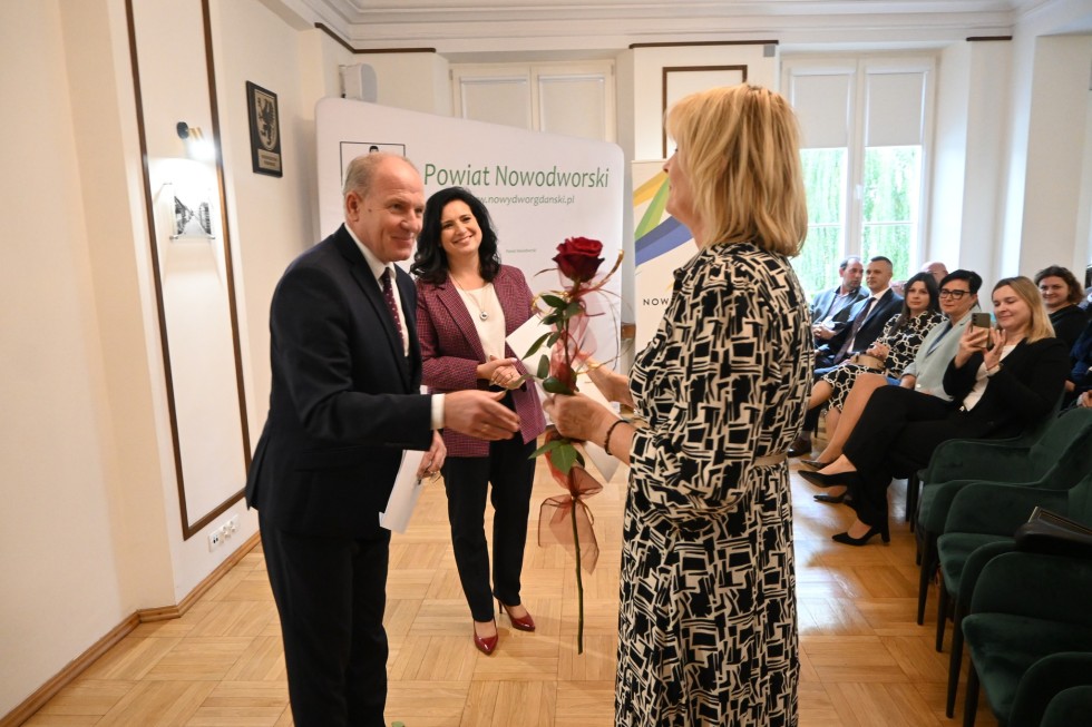 Nowy Dwór Gdański. Dzień Edukacji Narodowej i nagrody dla nauczycieli.