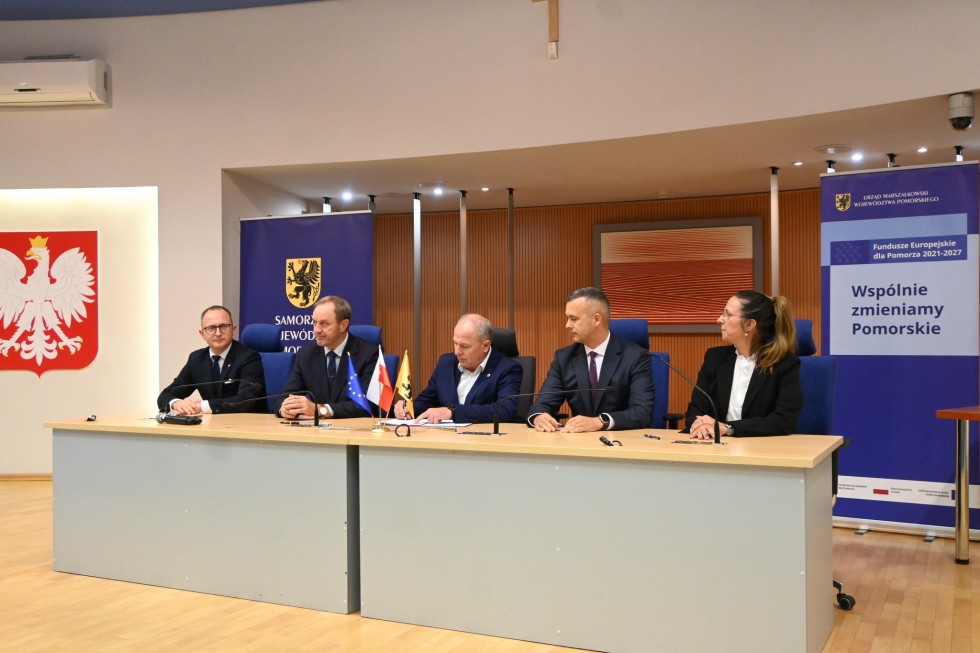 Nowodworska Akademia Zawodowców z dofinansowaniem unijnym – podpisano stosowną umowę.