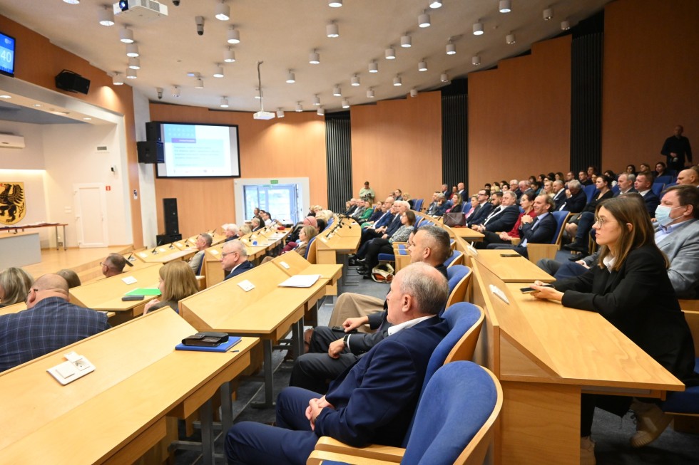 Nowodworska Akademia Zawodowców z dofinansowaniem unijnym – podpisano stosowną umowę.