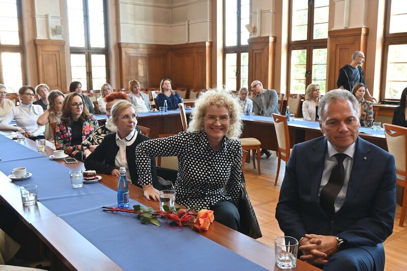 Malbork. Nagrody dla nauczycieli i dyrektorów z okazji Dnia Edukacji Narodowej.