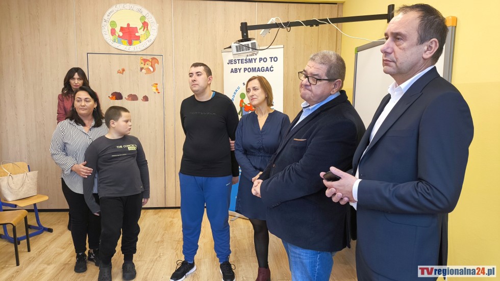 Fundacja Lokalni przekazała dwa laptopy wychowankom Specjalnego Ośrodka Rewalidacyjno-Wychowawczego dla Dzieci i Młodzieży z Autyzmem w Malborku