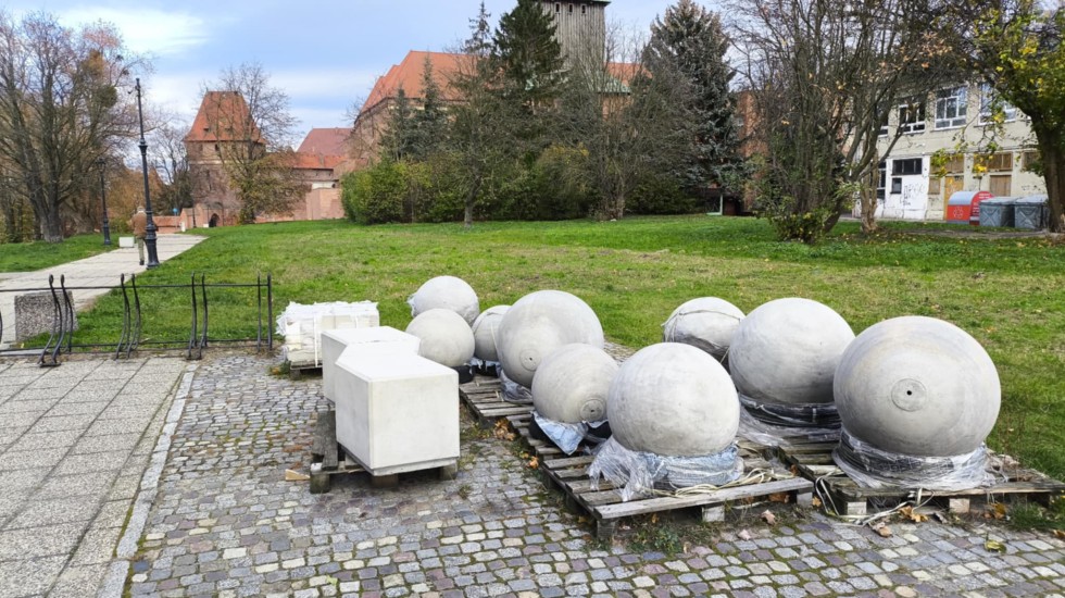 Malbork. Kiedy w końcu zmieni się przestrzeń wokół Szkoły Łacińskiej?
