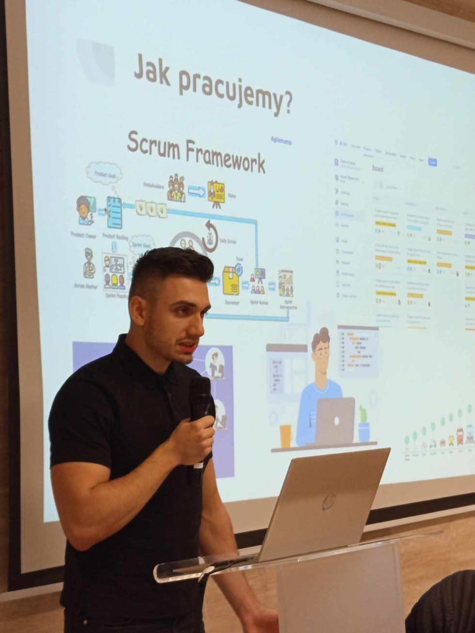 Malbork. Praca w branży IT – spotkanie uczniów Technikum nr 3 z programistą.