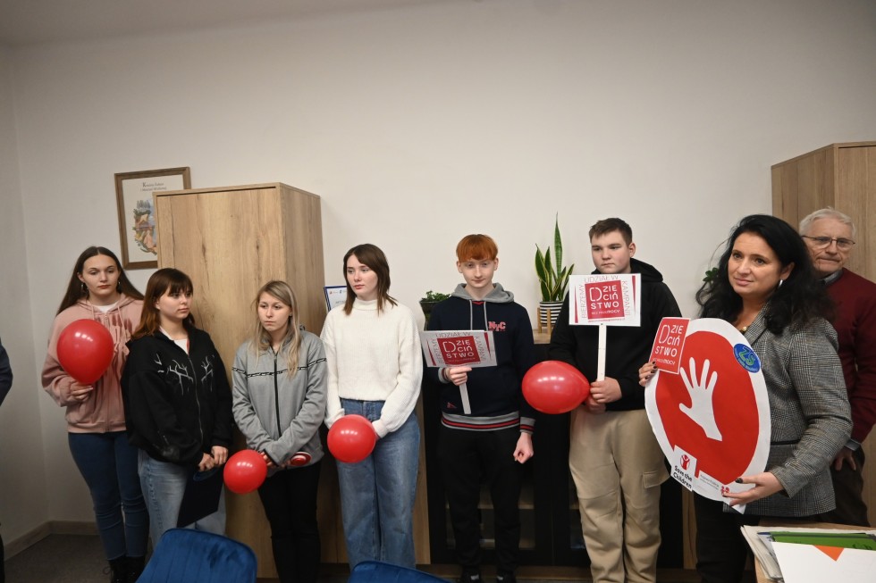 Dzieciństwo bez Przemocy – Powiat Nowodworski przyłączył się do ogólnopolskiej kampanii.