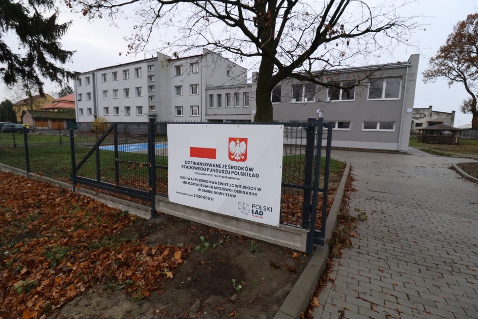 Gmina Nowy Staw. W Dębinie SHR przebudowano świetlicę wiejską.
