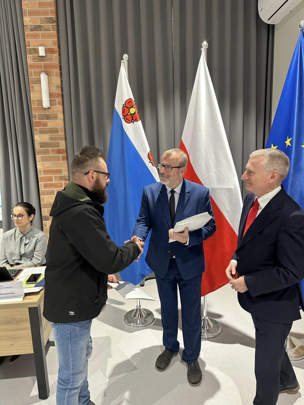 Wręczenie zaświadczeń dla nowych sołtysów Gminy Nowy Dwór Gdański.