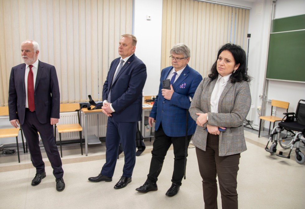 Forum Konsultacyjne Akademii Nauk Stosowanych z udziałem starostów Barbary Ogrodowskiej i Piotra Szwedowskiego.