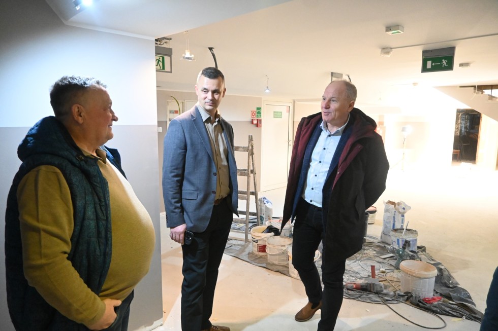 Trwa przebudowa budynku Domu Pomocy Społecznej w Stegnie.