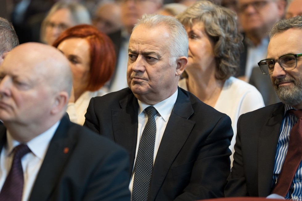 Od 20 lat ratują życie. Oddział neurochirurgii Szpitala im. Mikołaja Kopernika w Gdańsku z medalem