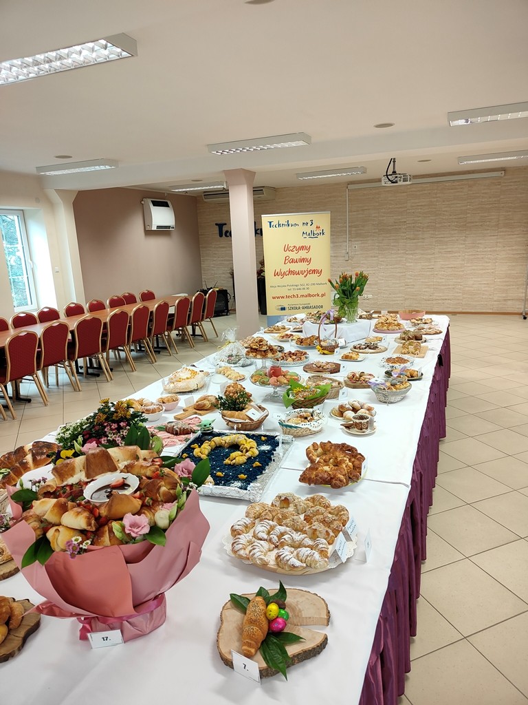 Święto Rogala - konkurs na szkolnego mistrza w Technikum nr 3.