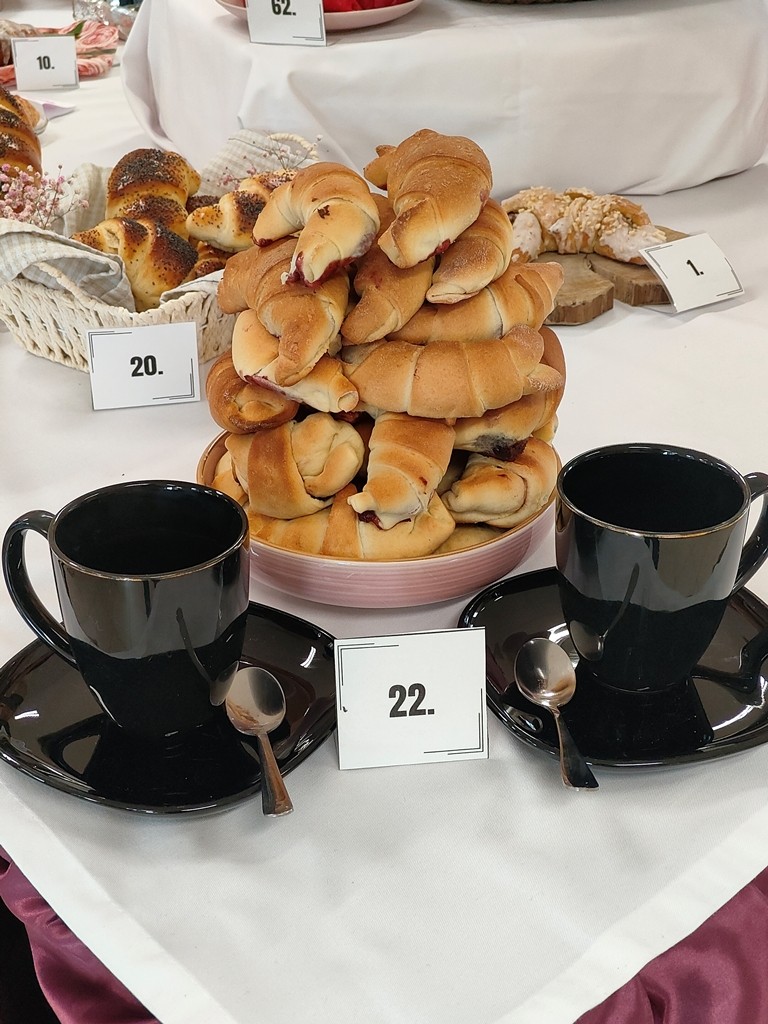 Święto Rogala - konkurs na szkolnego mistrza w Technikum nr 3.