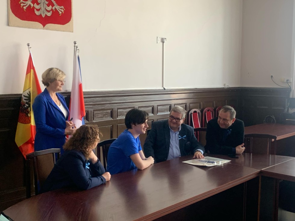 Wychowankowie SORW z odwiedzinami w Starostwie Powiatowym w Malborku.