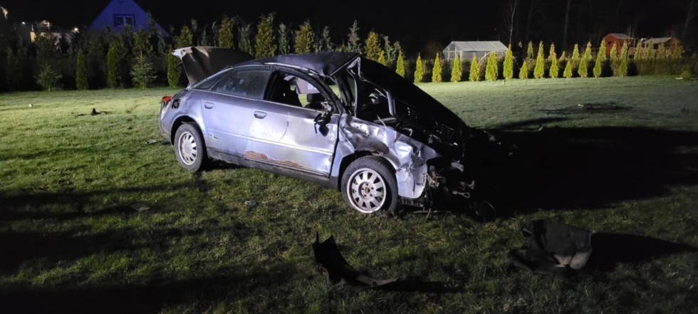 Groźnie, ale bez ofiar – wypadek na DK55 w Dębinie.