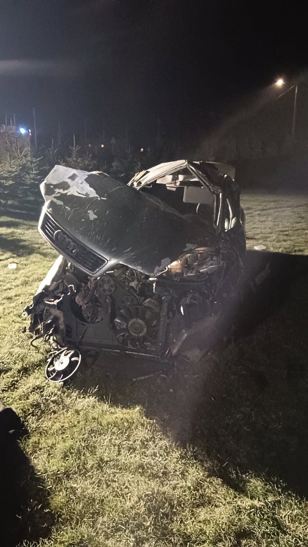 Groźnie, ale bez ofiar – wypadek na DK55 w Dębinie.