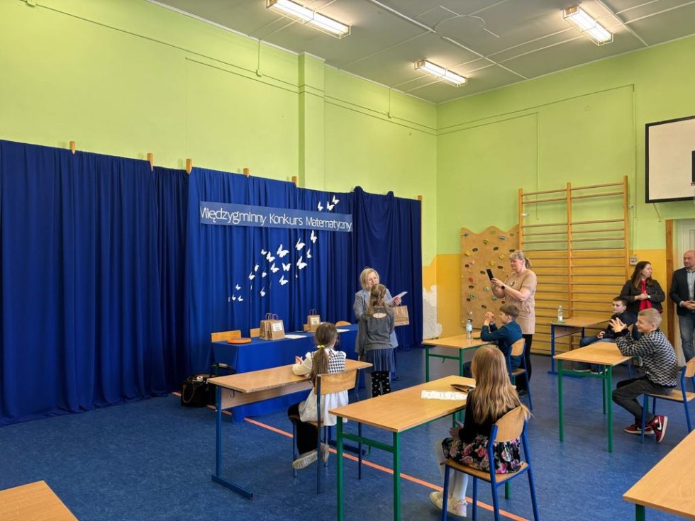 Matematyczne zmagania w Starym Polu – Międzygminny Konkurs szkół podstawowych.