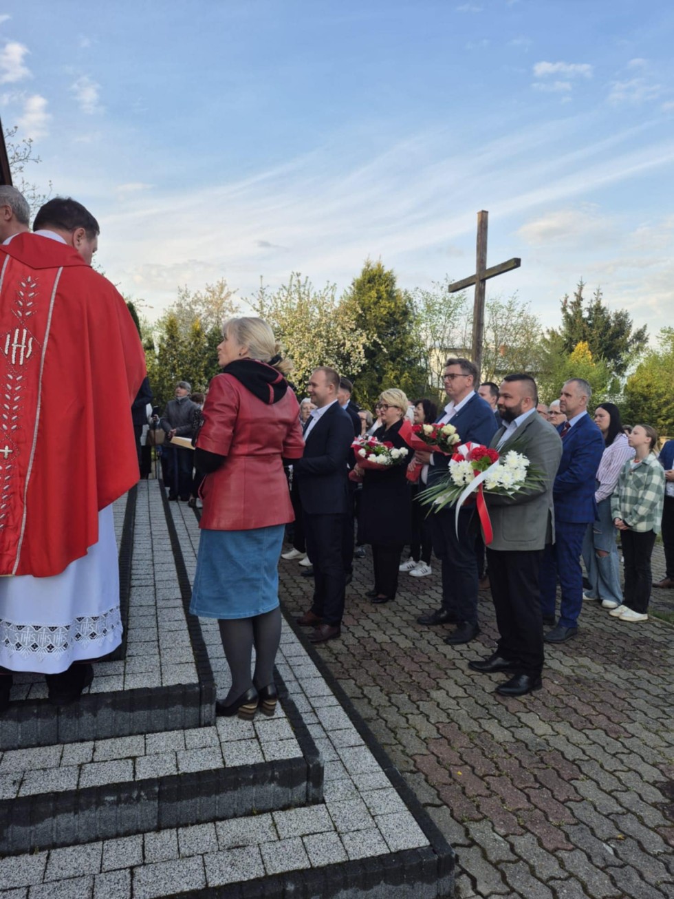 Uroczystość ku czci św. Wojciecha i odsłonięcie tablicy pamiątkowej w Nowej Wsi.