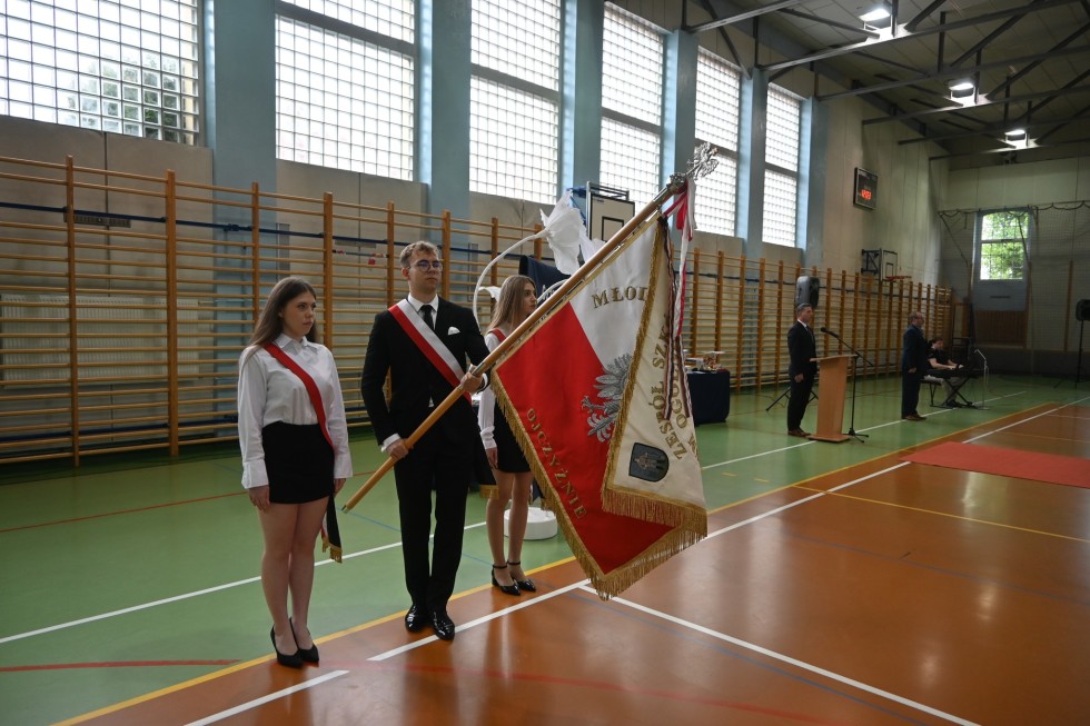 Pożegnanie maturzystów w Liceum Ogólnokształcącym w Nowym Dworze Gdańskim.