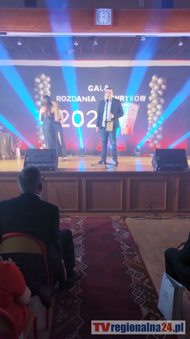 Henryki 2025 – Gala Maturzystów i Jubileusz 80-lecia Sienkiewiczówki w Malborku. Wideo