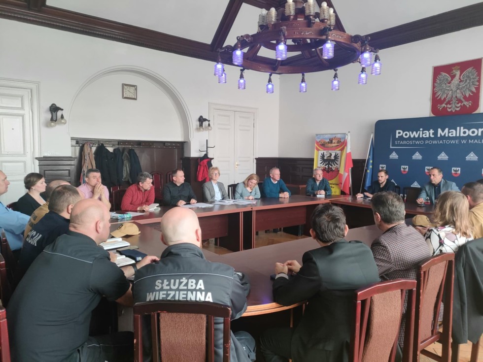Bezpieczeństwo w centrum uwagi – dwa ważne spotkania w Starostwie Powiatowym w Malborku.