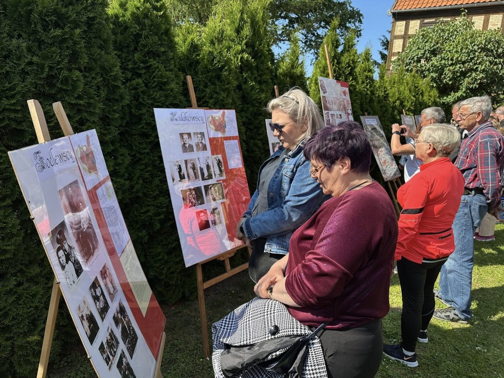 Z Wołynia na Żuławy – 80. lat historii, wspomnień i wdzięczności.