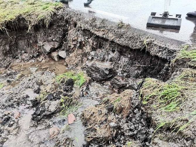 Powiat sztumski w stanie podwyższonej gotowości – ponad 100 interwencji strażaków, zagrożenie na rzece Dzierzgoń.