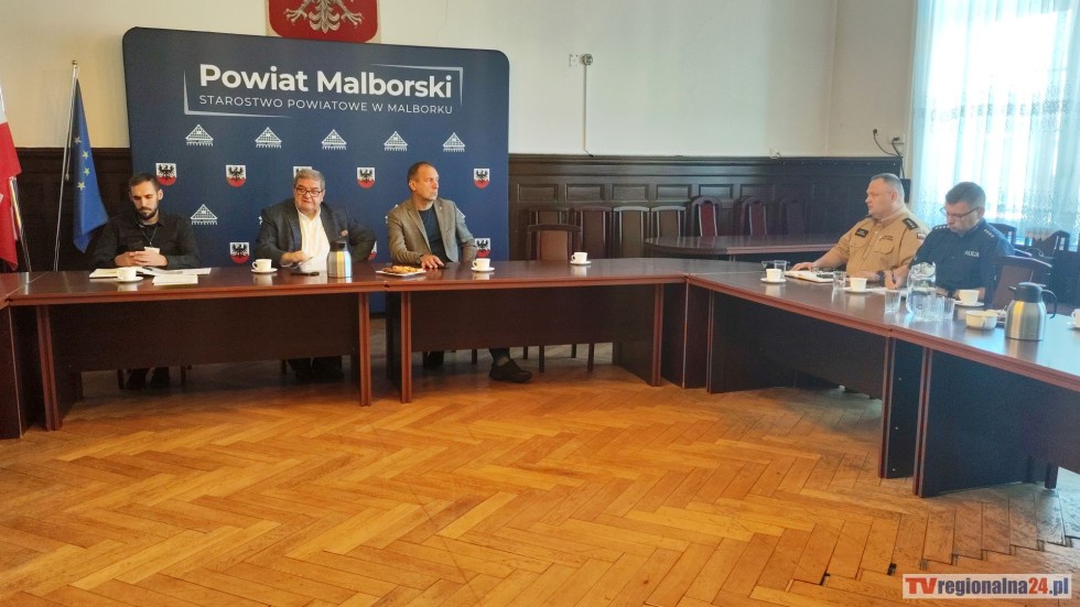Podsumowanie działań po ulewach: posiedzenie Powiatowego Zespołu Zarządzania Kryzysowego w Malborku. Wideo