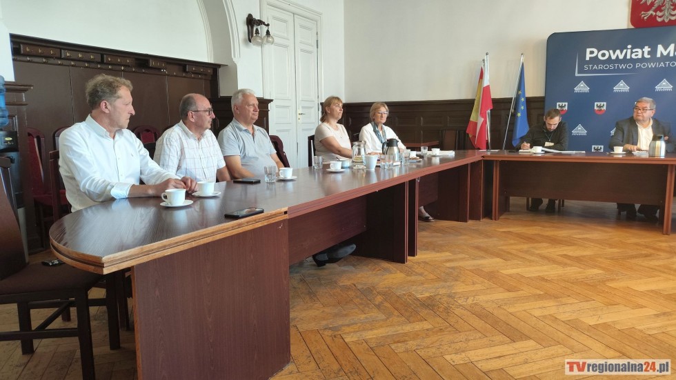 Podsumowanie działań po ulewach: posiedzenie Powiatowego Zespołu Zarządzania Kryzysowego w Malborku. Wideo