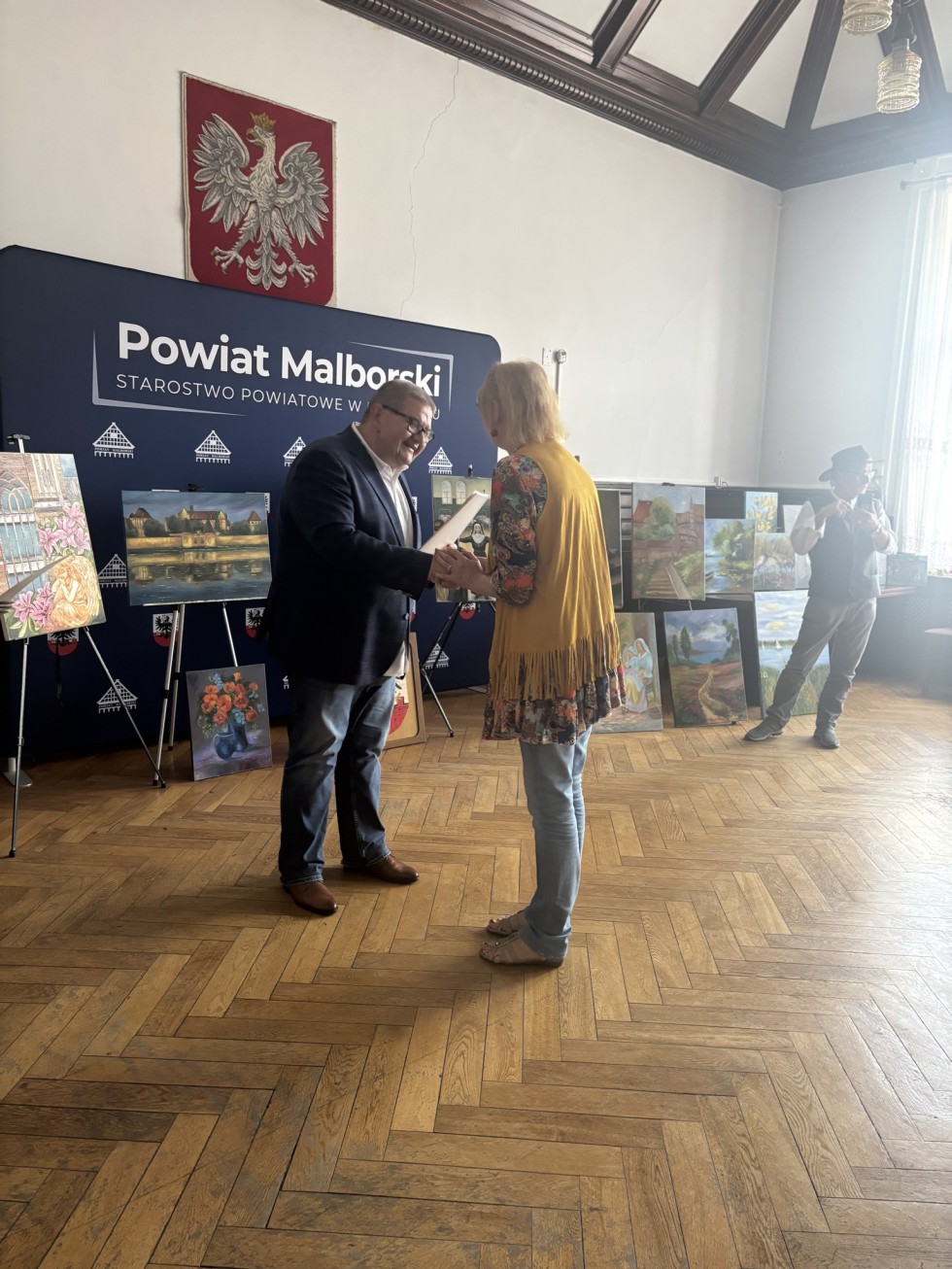 Powiat Malborski wspiera sztukę - wernisaż po plenerze Stowarzyszenia Marynistów Polskich.
