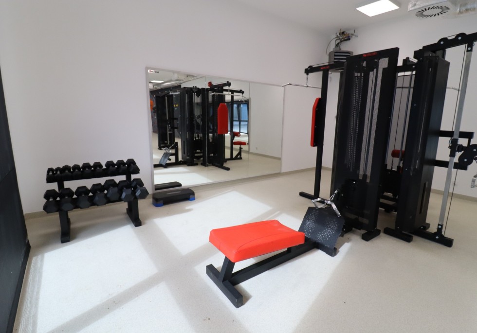 Nowoczesna hala sportowa w Nowym Stawie już prawie gotowa.