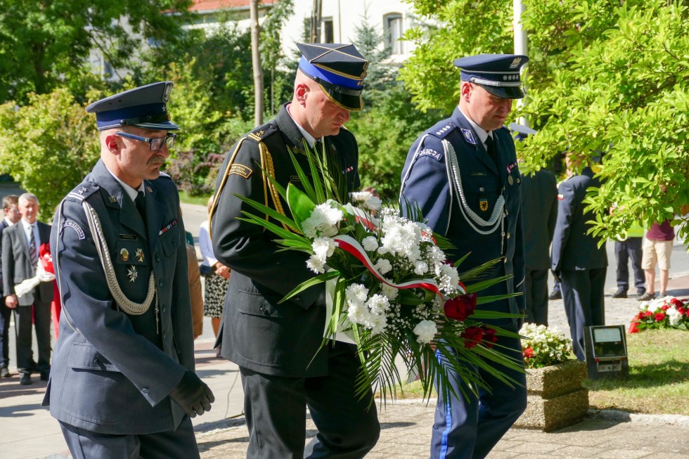 Sztum oddał hołd ofiarom i bohaterom II wojny światowej.