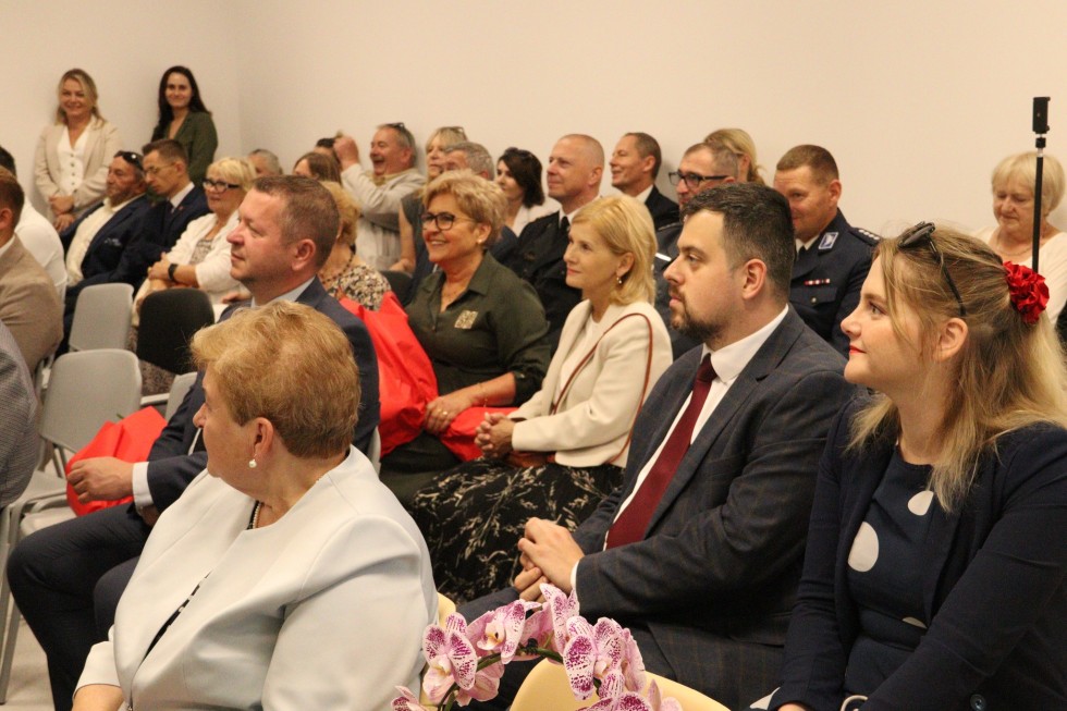 Nowy budynek Sztumskiego Medyka uroczyście otwarty podczas 65-lecia szkoły.