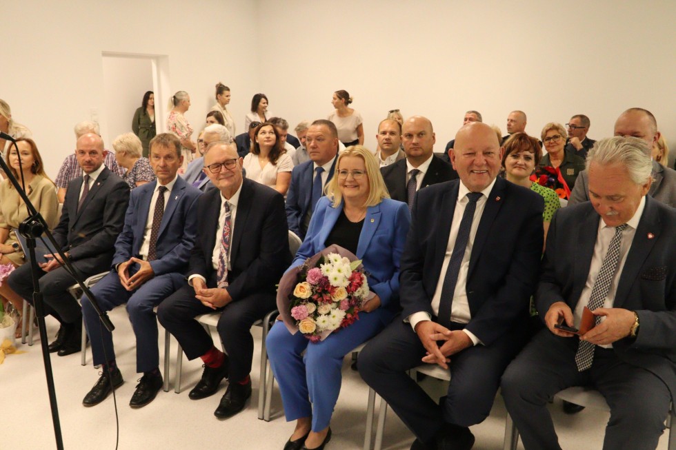Nowy budynek Sztumskiego Medyka uroczyście otwarty podczas 65-lecia szkoły.
