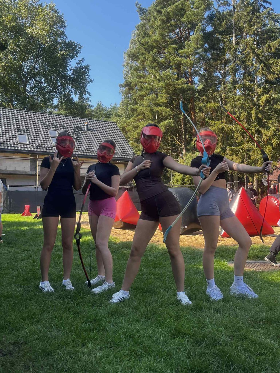 Uczniowie Technikum nr 3 rozpoczęli rok szkolny od wspólnej przygody w Kątach Rybackich.