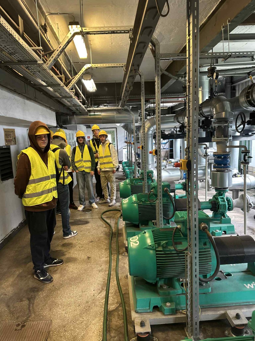 Uczniowie Centrum Edukacji Zawodowej na edukacyjnej wycieczce w ECO Malbork.