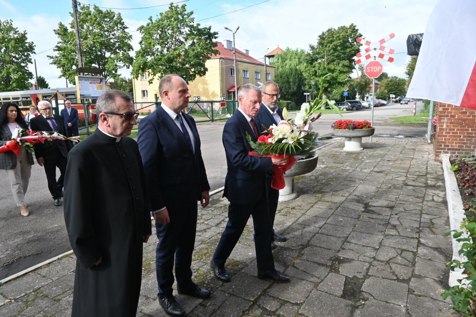 Pamięć jest naszym obowiązkiem - Nowy Dwór Gdański uczcił ofiary II wojny światowej